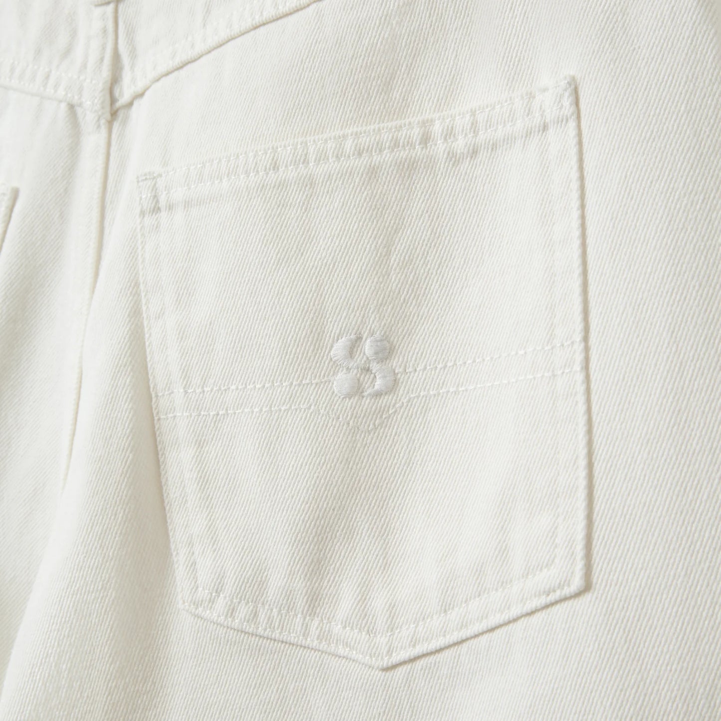 StokeSW Shorts fra Sofie Schnoor - Off White - Detaljefoto af lomme