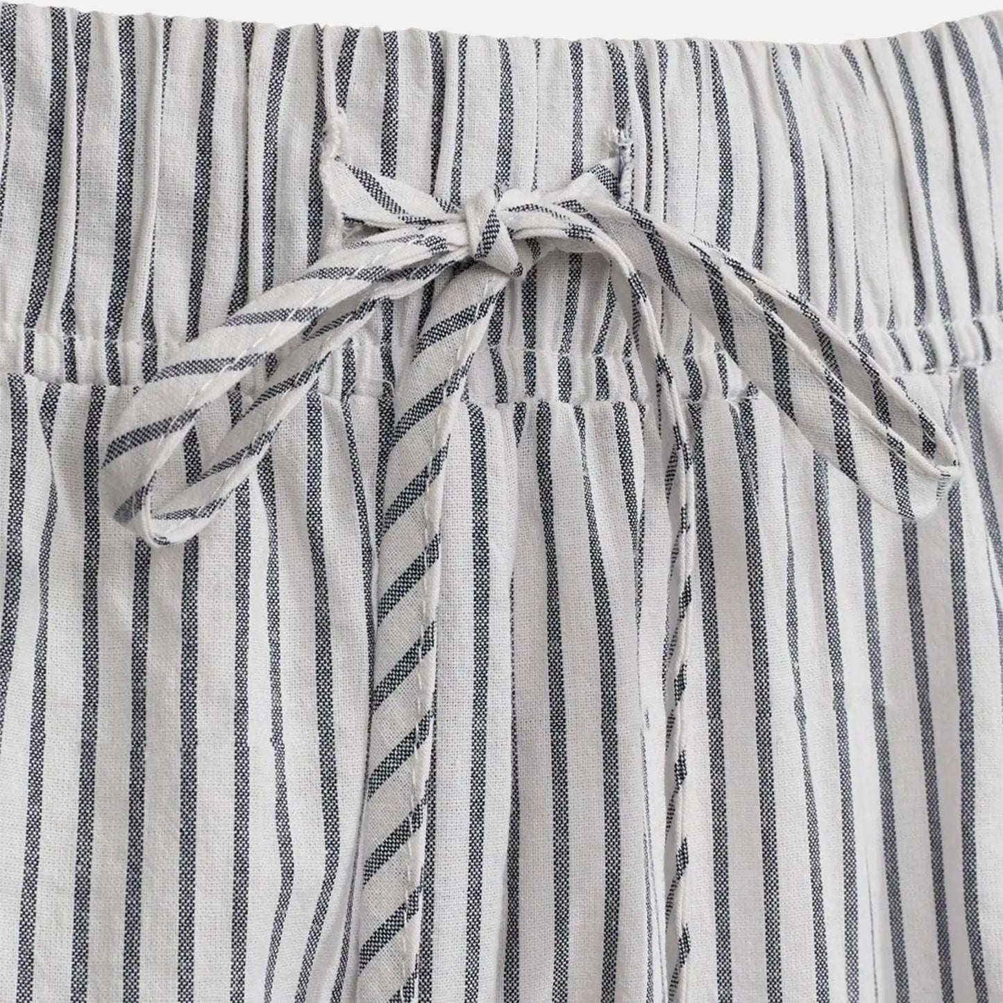 Stribede bukser fra Sofie Schnoor i Dark Blue (detalje)