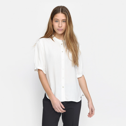 SRPansy Shirt fra Soft Rebels i hvid på model