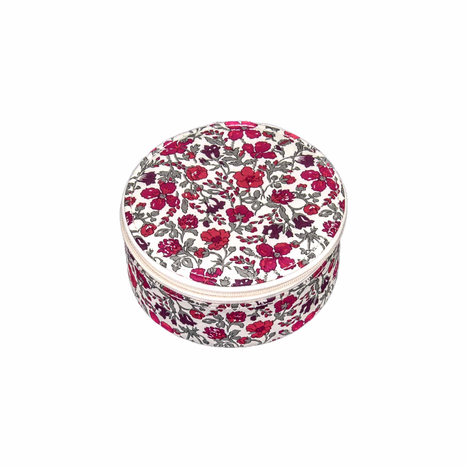 Rundt smykkeskrin fra Bon Dep i Liberty Meadow stof, 375 kr.