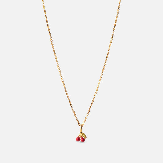 Cherry Necklace fra Enamel Copenhagen med røde kirsebær