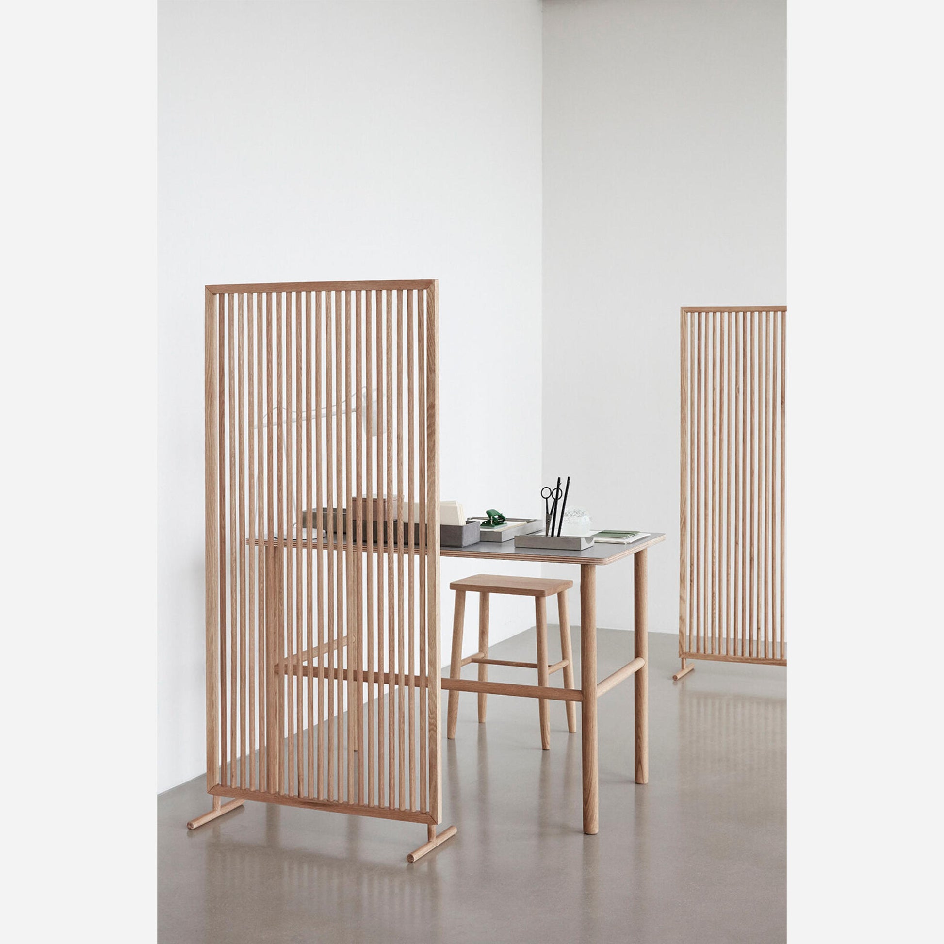 Folk Stool fra Hübsch i kontormiljø