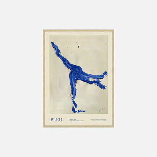 Bleu plakat af The Poster Club x Lucrecia Caro fra Poster & Frame